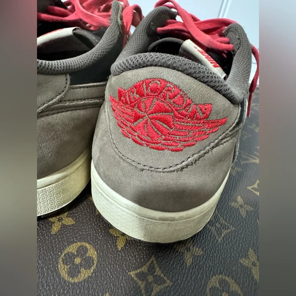 Travis Scott/Cactus Jack x Nike Jordan 1 Retro Low in Mocha with COA - Picture 6 of 16